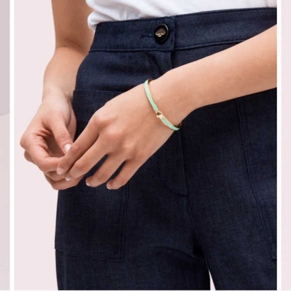kate spade Jewelry - Kate spade heritage bangle